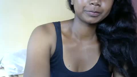 Snapshot of juicy_pretty chatting on February 25, 10:15 am stellah online show from February 25, 10:15 am