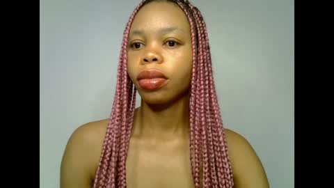 Snapshot of juicy_slut0 chatting on July 12, 8:05 am Champaign online show from July 12, 8:05 am