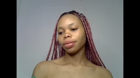 Snapshot of juicy_slut0 chatting on July 18, 7:56 am Champaign online show from July 18, 7:56 am