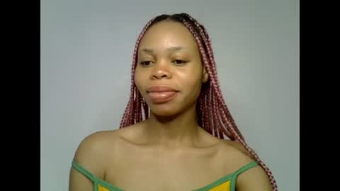 Snapshot of juicy_slut0 chatting on July 19, 5:00 am Champaign online show from July 19, 5:00 am