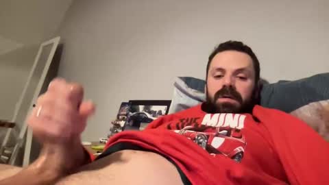 Snapshot of juicybonewar chatting on December 8, 8:36 pm Daddy Tiger online show from December 8, 8:36 pm