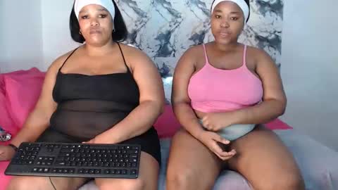 juicyjasminx online show from April 16, 7:47 pm
