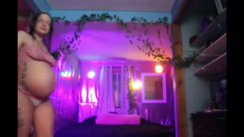 juicyjayxxx69 online show from May 3, 2:39 am