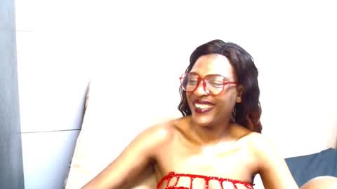 Miss Kay online show from December 1, 10:15 pm