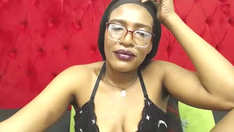 Snapshot of juicykayxxx chatting on June 16, 4:31 pm Miss Kay online show from June 16, 4:31 pm