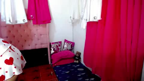 Snapshot of juicyliciousgirl chatting on July 16, 2:39 am Den online show from July 16, 2:39 am
