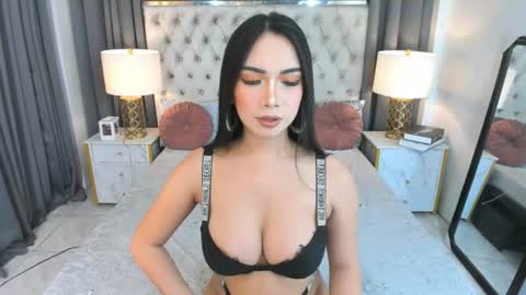 Snapshot of juicymitch chatting on June 9, 10:38 am juicymitch online show from June 9, 10:38 am