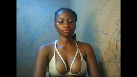 juicypiexx online show from November 28, 3:09 am