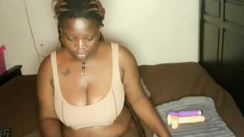 Snapshot of juicyslurrt chatting on November 10, 10:36 am juicyslurrt online show from November 10, 10:36 am