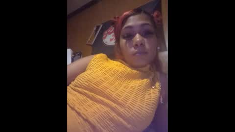 juicyslutx online show from December 15, 6:06 am