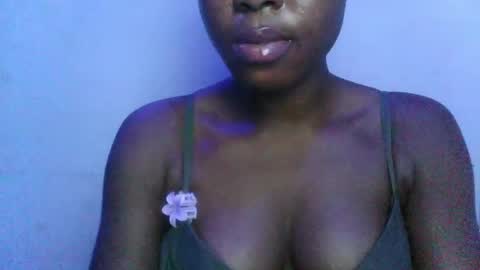 Snapshot of juicyyxboobs chatting on May 8, 3:17 pm juicyyxboobs online show from May 8, 3:17 pm