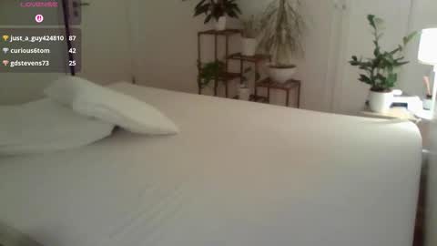 Snapshot of jujubaeu chatting on June 9, 11:49 pm Juju online show from June 9, 11:49 pm