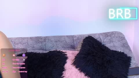 Snapshot of jules_n_gia chatting on May 26, 10:00 am Jules and Gia online show from May 26, 10:00 am