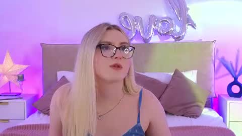Snapshot of jules_nightt chatting on June 13, 8:51 pm Jules Nightt online show from June 13, 8:51 pm