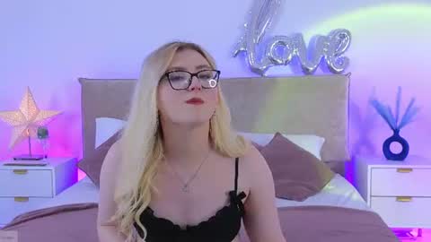 Snapshot of jules_nightt chatting on June 30, 9:38 pm Jules Nightt online show from June 30, 9:38 pm
