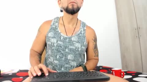 juleslake2 online show from December 15, 11:47 am