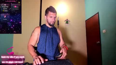 Snapshot of juleslatin122 chatting on February 12, 1:59 pm Jules online show from February 12, 1:59 pm