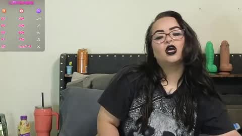 Julesss online show from May 2, 7:24 am