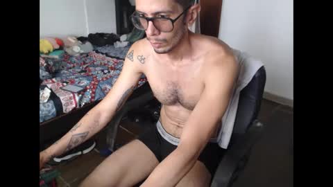 Julfigo online show from March 6, 3:30 pm