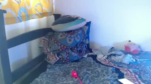 Snapshot of julfigo chatting on May 23, 5:50 pm Julfigo online show from May 23, 5:50 pm