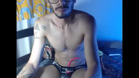 Snapshot of julfigo chatting on June 6, 3:00 am Julfigo online show from June 6, 3:00 am
