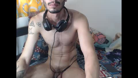 Snapshot of julfigo chatting on June 6, 4:01 pm Julfigo online show from June 6, 4:01 pm