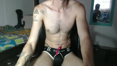 Snapshot of julfigo chatting on June 29, 12:05 pm Julfigo online show from June 29, 12:05 pm