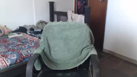 Snapshot of julfigo chatting on July 15, 5:07 pm Julfigo online show from July 15, 5:07 pm