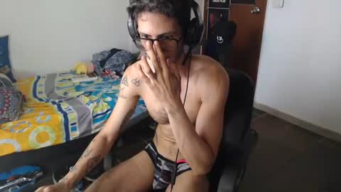 Snapshot of julfigo chatting on July 23, 6:39 pm Julfigo online show from July 23, 6:39 pm
