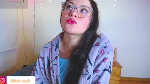 Snapshot of juli05star chatting on December 8, 3:21 am Juliana online show from December 8, 3:21 am