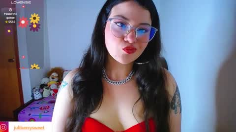 Snapshot of juli05star chatting on October 10, 1:59 am Juliana online show from October 10, 1:59 am