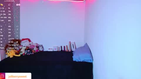 Juliana online show from December 20, 10:39 pm