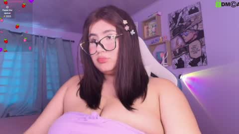 Snapshot of juli_1213 chatting on June 13, 7:34 pm Juliana online show from June 13, 7:34 pm