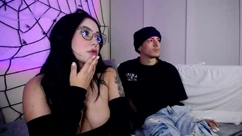 JULI  AARON online show from October 19, 5:08 am