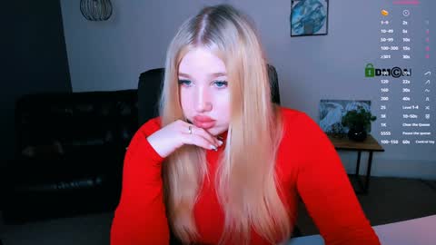 juli kisss online show from January 3, 4:44 am