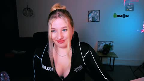 juli kisss online show from January 10, 8:26 pm