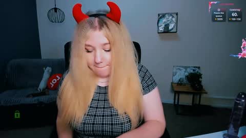 juli kisss online show from January 18, 2:14 am