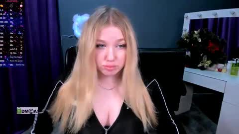 juli kisss online show from February 13, 2:34 am