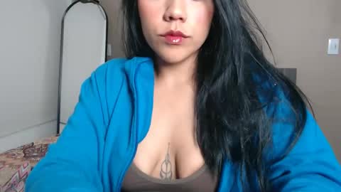 Snapshot of juli_love11 chatting on May 15, 1:56 am JULIETA online show from May 15, 1:56 am