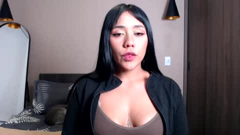 Snapshot of juli_love11 chatting on July 25, 12:09 am JULIETA online show from July 25, 12:09 am