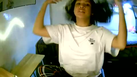 julia199755 online show from June 15, 8:49 am