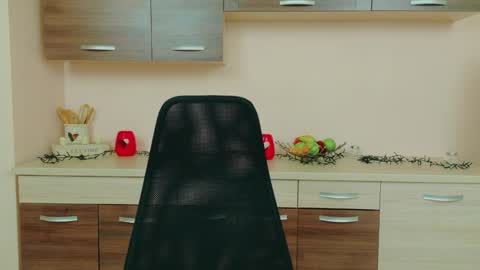 Snapshot of julia__jae chatting on June 8, 6:36 am JuliaJae online show from June 8, 6:36 am