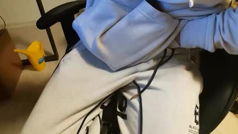 julia_official online show from February 27, 9:26 pm