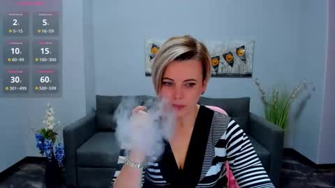 Snapshot of julia_wilsons chatting on November 2, 6:38 am Julia online show from November 2, 6:38 am