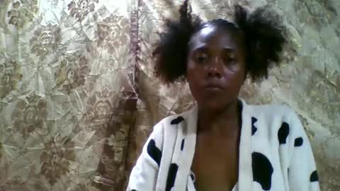 Snapshot of juliaaldy chatting on May 31, 6:09 pm juliaaldy online show from May 31, 6:09 pm