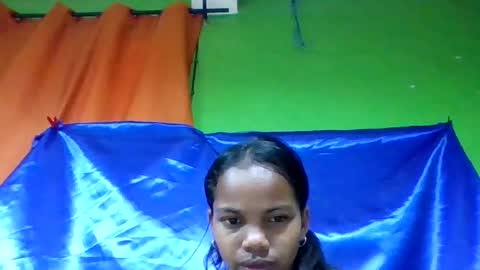 Snapshot of juliah02 chatting on June 20, 1:25 pm juliah02 online show from June 20, 1:25 pm