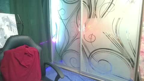 Snapshot of juliamorgann chatting on May 15, 7:37 am juliamorgann online show from May 15, 7:37 am