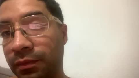 julian2223842457 online show from December 25, 9:43 pm