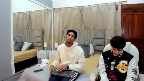 Snapshot of julian_billy chatting on January 16, 11:37 am julian billy online show from January 16, 11:37 am