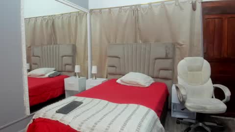 Snapshot of julian_billy chatting on January 26, 11:28 am julian billy online show from January 26, 11:28 am